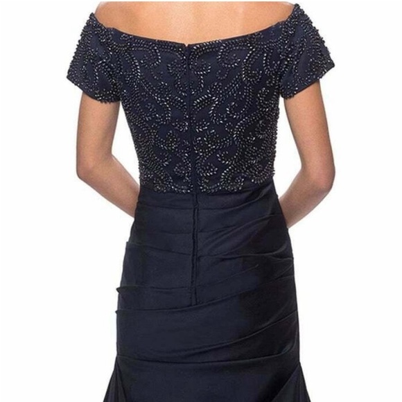 New La Femme Navy Beaded Off the Shoulder Sweetheart Ruched Satin Mermaid Gown - Picture 3 of 13